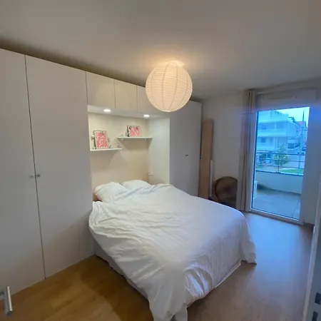 A 15 Min A Pied Du Vieux Port