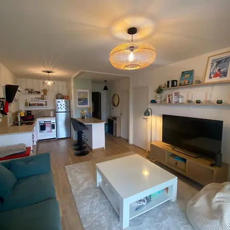 A 15 Min A Pied Du Vieux Port Apartmán